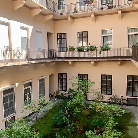 Jasmine'S Residence Budapest Exterior photo
